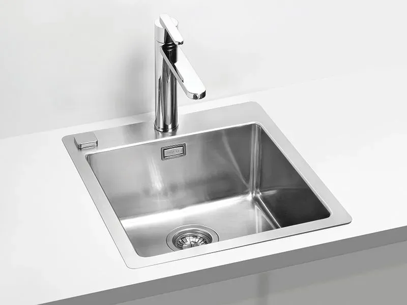 Мойка PURE 20 -90 465X525 в комплекте с сифоном 1127252 (1103608) KMB
